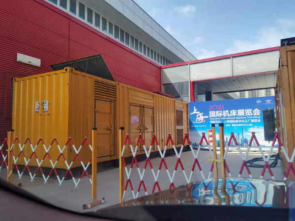 钟山发电车出租-发电机无电压或电压太低怎么办？